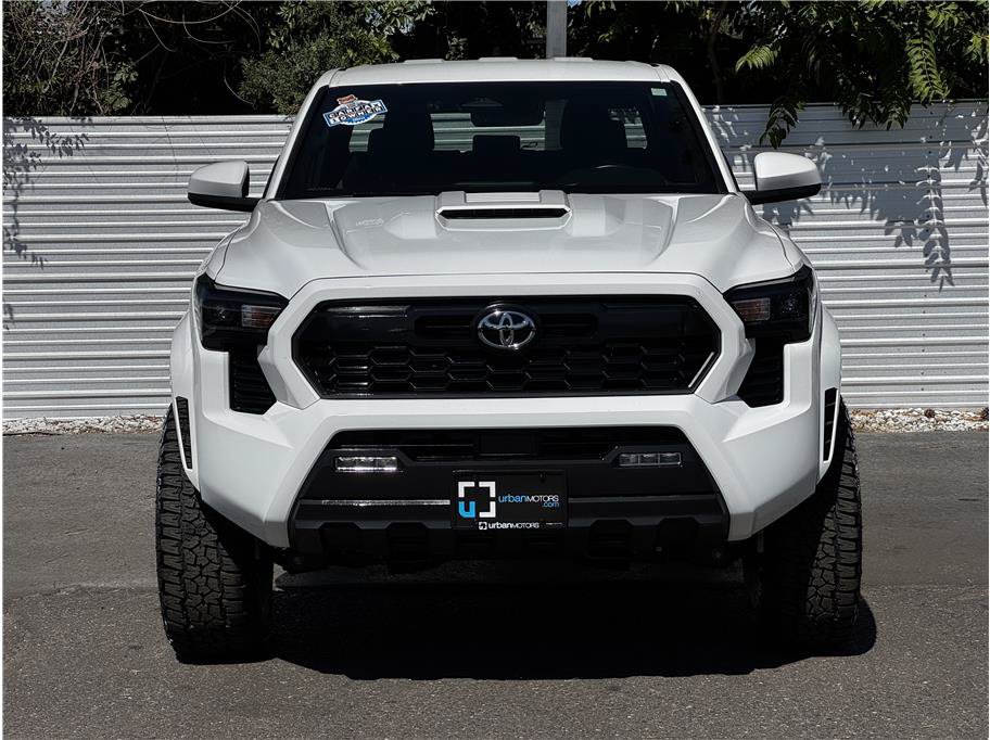Used 2025 Toyota Tacoma TRD Sport AWD/4WD image 7