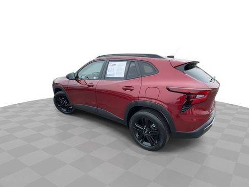Certified 2024 Chevrolet Trax ACTIV w/ Sunroof Package FWD image 6