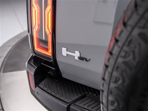 Used 2025 GMC Hummer EV 3X AWD/4WD image 37
