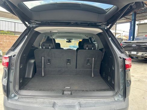 Used 2020 Chevrolet Traverse LT FWD image 26