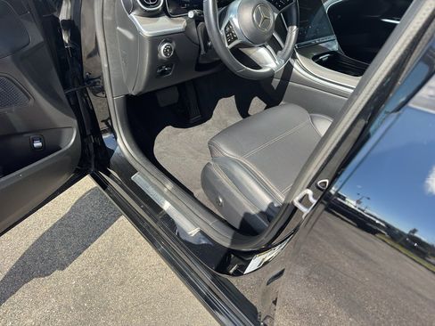 Used 2022 Mercedes-Benz C 300 Sedan image 8