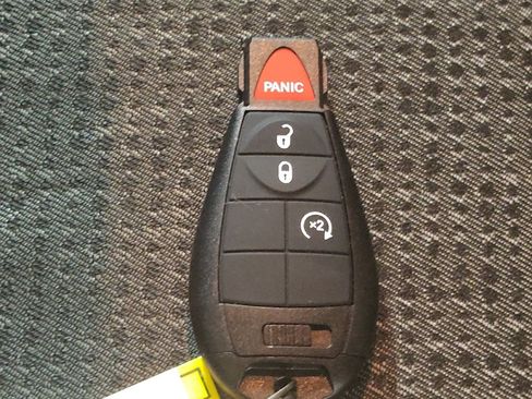 Used 2018 RAM 1500 Big Horn image 32