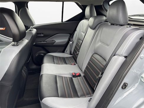 Used 2023 Nissan Kicks SR w/ SR Premium Package image 13