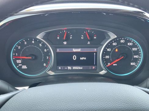 Used 2021 Chevrolet Traverse LT image 17