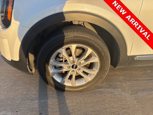 Used 2020 Kia Telluride LX image 8
