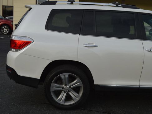 Used 2013 Toyota Highlander Limited image 10