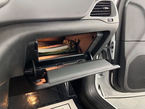 Used 2022 Jeep Cherokee Trailhawk w/ Sound & Nav Group AWD/4WD image 39