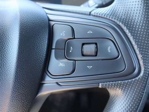 Used 2024 Buick Envista Preferred w/ Convenience II Package FWD image 16