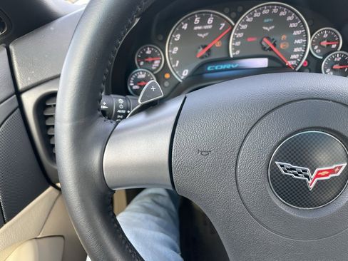 Used 2007 Chevrolet Corvette Coupe w/ Preferred Equipment Group image 18