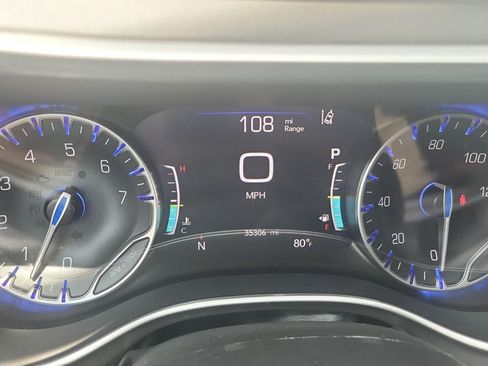 Used 2025 Chrysler Pacifica Select FWD image 31