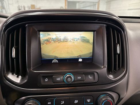 Used 2022 Chevrolet Colorado W/T w/ WT Convenience Package image 18