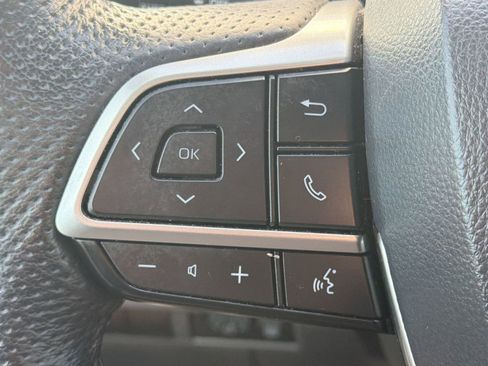 Certified 2021 Toyota Sienna Limited FWD image 16