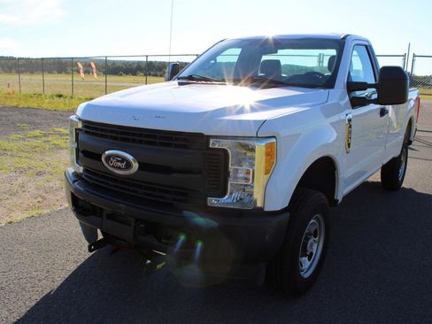 Used 2017 Ford F250 XL w/ Snow Plow Prep Package AWD/4WD image 2