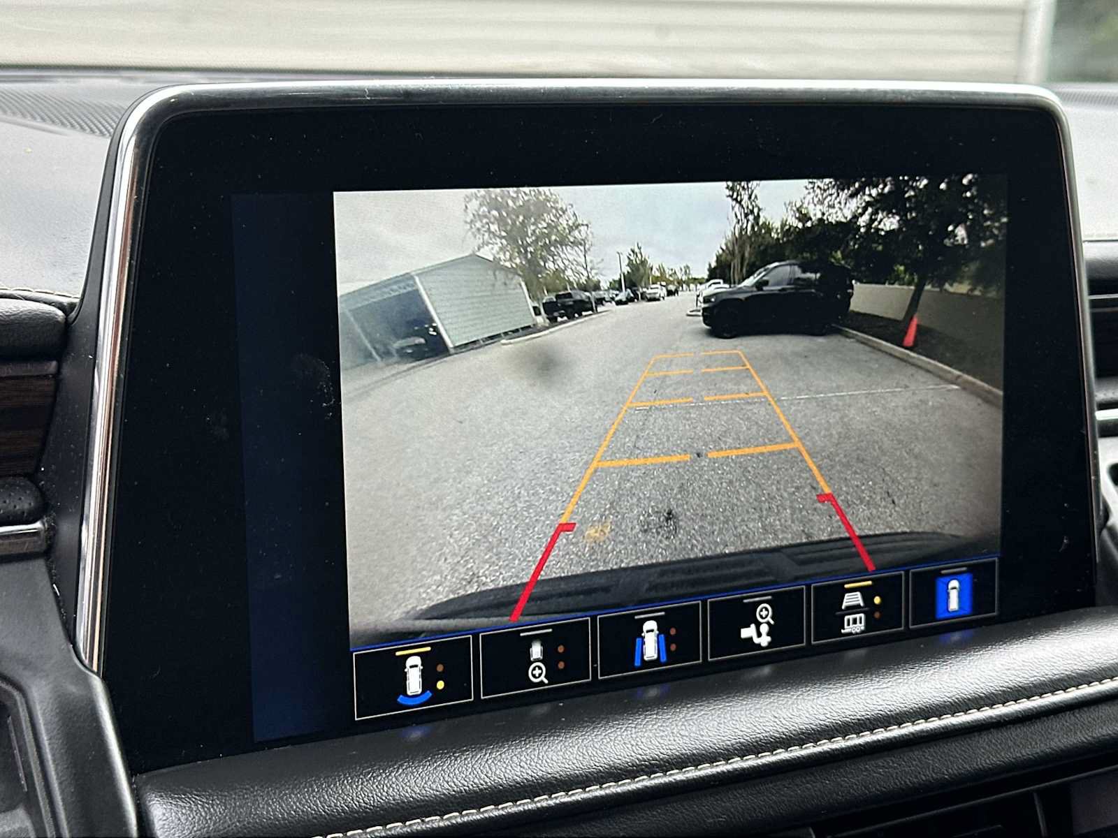 Certified 2023 Chevrolet Tahoe Premier AWD/4WD image 23