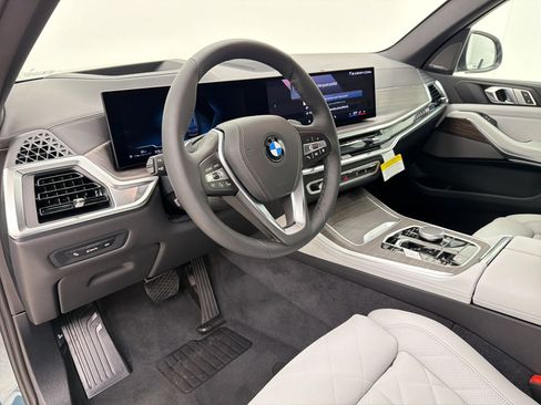 New 2026 BMW X5 xDrive40i w/ Climate Comfort Package image 4