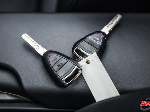 Used 2010 Porsche 911 Carrera RWD image 61