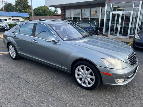 Used 2008 Mercedes-Benz S 550 4MATIC image 4