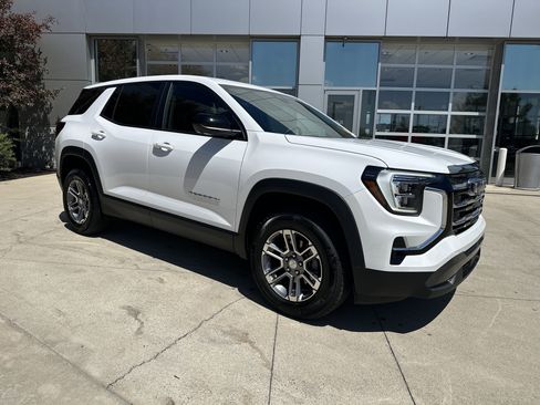 Used 2026 GMC Terrain Elevation w/ Technology Package II AWD/4WD image 2