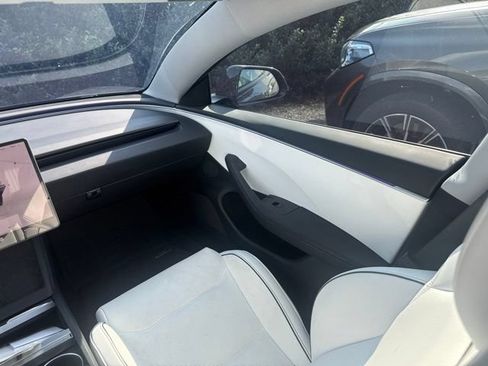 Used 2025 Tesla Model 3 Performance AWD/4WD image 14
