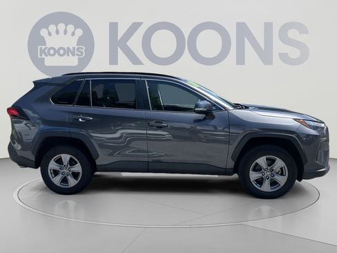 Used 2024 Toyota RAV4 XLE AWD/4WD image 8