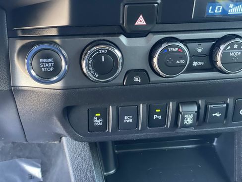 Used 2023 Toyota Tacoma TRD Off-Road image 14