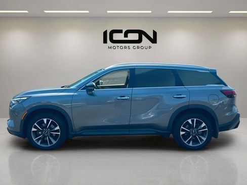 Used 2024 Nissan Murano Platinum w/ Cargo Package AWD/4WD image 2