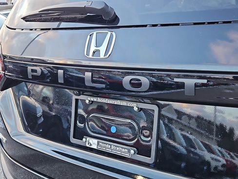 New 2025 Honda Pilot EX-L image 7