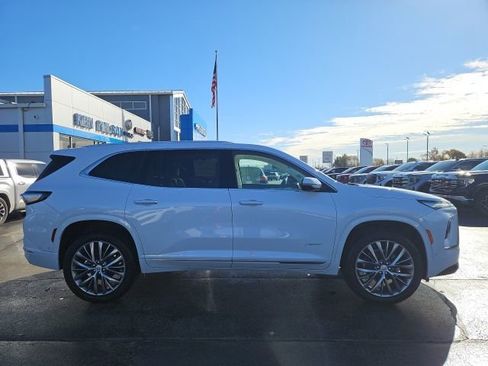 New 2026 Buick Enclave Avenir w/ Super Cruise Package image 13