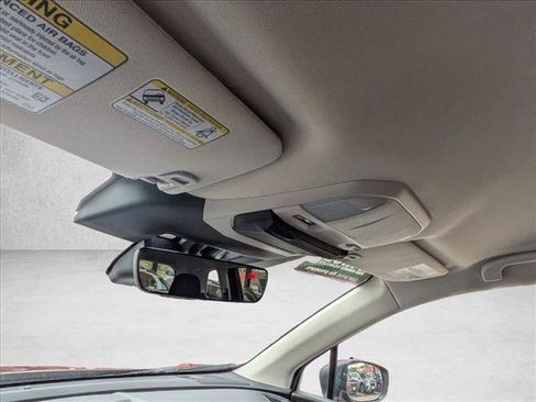 Used 2025 Subaru Ascent Premium AWD/4WD image 21