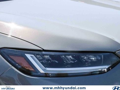 Used 2024 Honda HR-V Sport image 9