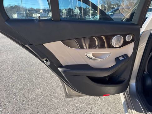 Used 2019 Mercedes-Benz C 300 Sedan image 23