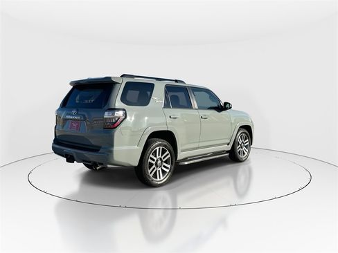 Used 2022 Toyota 4Runner TRD Sport image 8