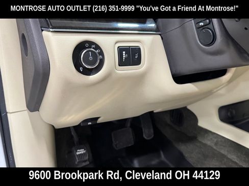 Used 2019 Lincoln MKT AWD image 19