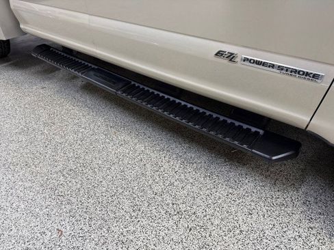 Used 2017 Ford F350 XLT w/ XLT Value Package image 61