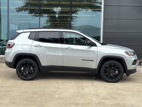 New 2026 Jeep Compass Latitude AWD/4WD image 2