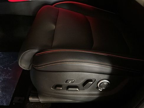 New 2026 Genesis GV70 3.5T Sport Advanced AWD/4WD image 11