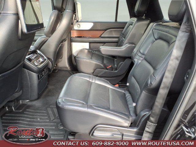 Used 2021 Lincoln Navigator L Reserve w/ Luxury Package AWD/4WD image 27