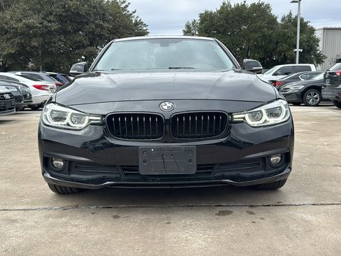 Used 2018 BMW 320i Sedan image 2