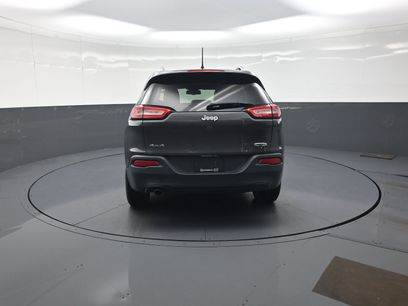 Used 2017 Jeep Cherokee Latitude w/ Comfort/Convenience Group