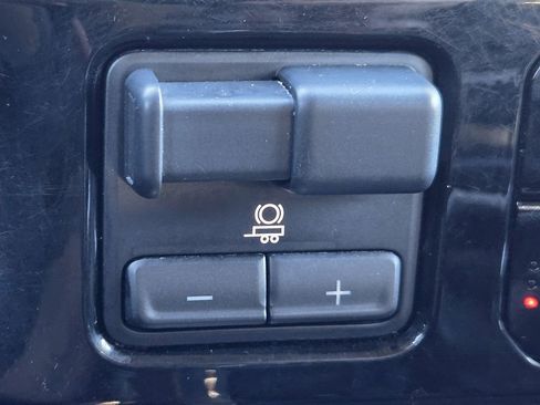 Used 2023 GMC Sierra 1500 Elevation w/ Elevation Premium Package image 29