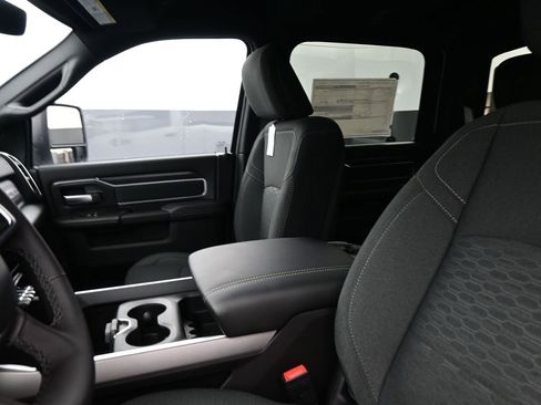 New 2026 RAM 2500 Lone Star image 4