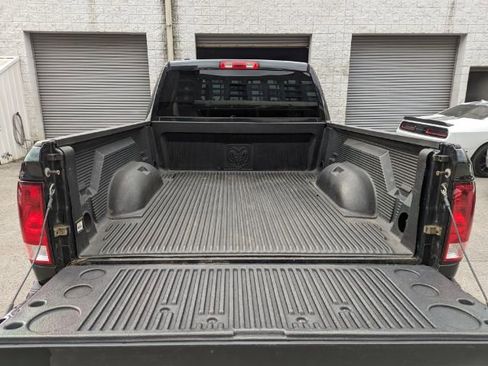 Used 2017 RAM 1500 Express image 19