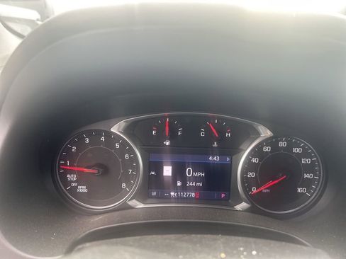 Used 2022 GMC Terrain SLE w/ Driver Convenience Package image 8