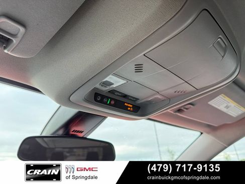 Used 2023 GMC Acadia SLE FWD image 19