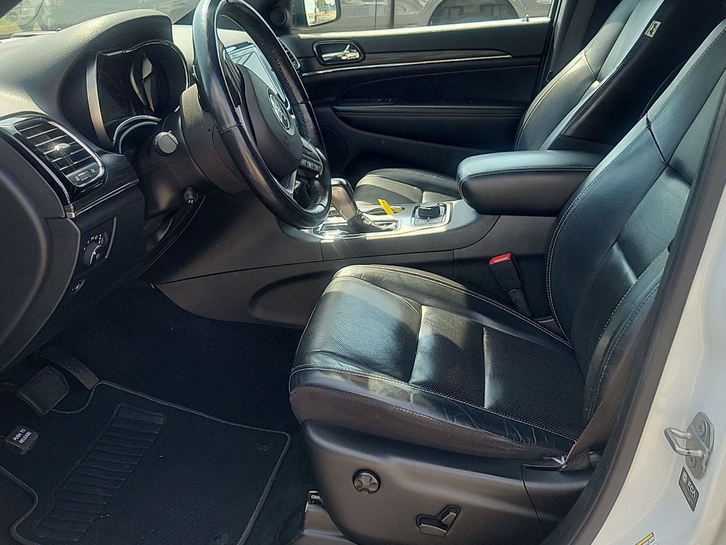 Certified 2021 Jeep Grand Cherokee Limited w/ Quick Order Package 28K 80th AWD/4WD image 12