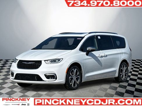 New 2026 Chrysler Pacifica Pinnacle image 1
