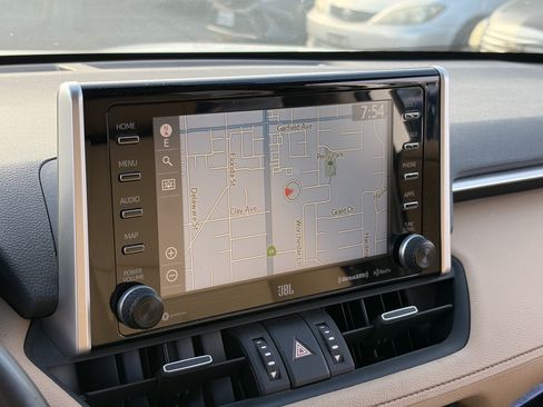 Certified 2020 Toyota RAV4 Limited AWD/4WD image 6