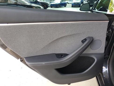 Used 2025 Tesla Model 3 Long Range RWD image 16