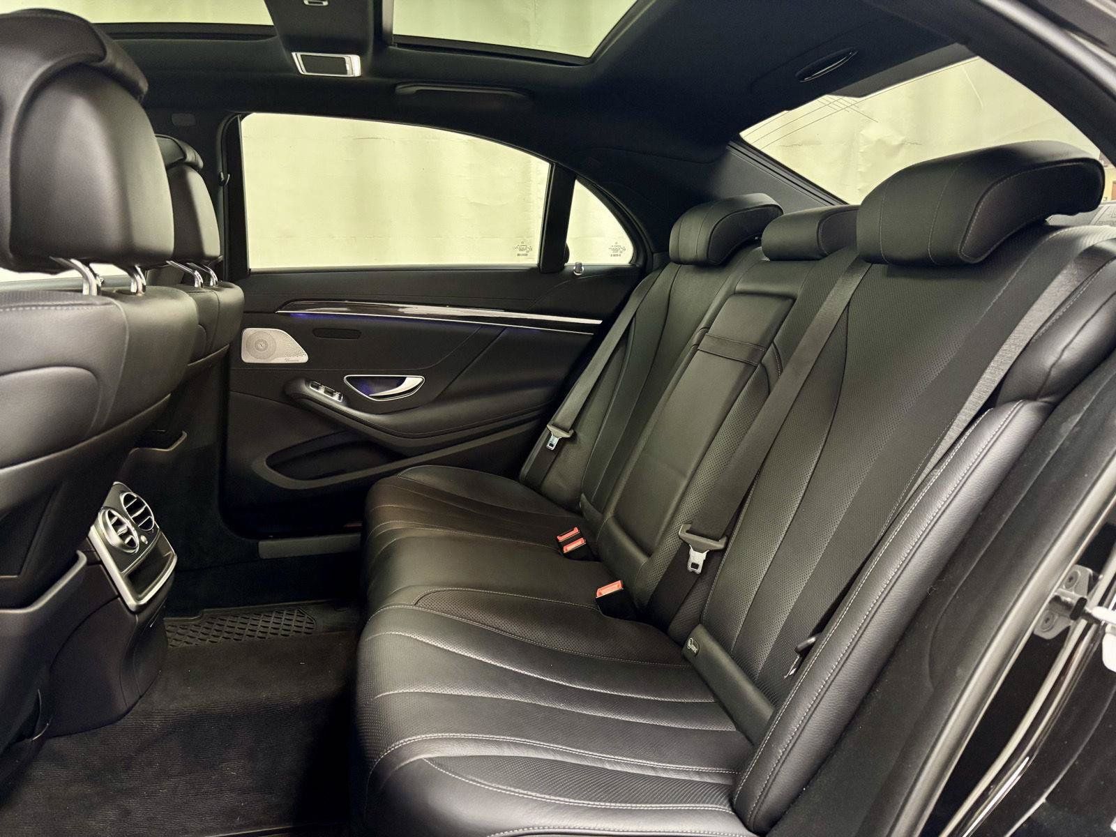 Used 2017 Mercedes-Benz S 550 Sedan image 24