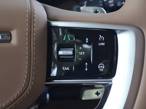 New 2026 Land Rover Range Rover Long Wheelbase SE AWD/4WD image 20